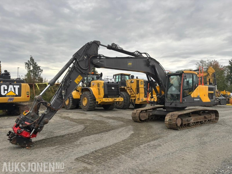 2016 Volvo EC220EL gravemaskin - Bager: slika 2016 Volvo EC220EL gravemaskin - Bager 2016 Volvo EC220EL gravemaskin - Bager: slika 2016 Volvo EC220EL gravemaskin - Bager