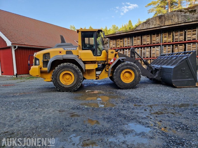 2016 Volvo L110H-SPAKSTYRING-SKUFF - Utovarivač na kotačima: slika 2016 Volvo L110H-SPAKSTYRING-SKUFF - Utovarivač na kotačima 2016 Volvo L110H-SPAKSTYRING-SKUFF - Utovarivač na kotačima: slika 2016 Volvo L110H-SPAKSTYRING-SKUFF - Utovarivač na kotačima