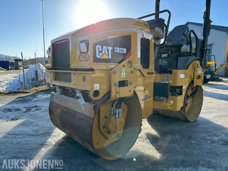 2017 CAT CB22B VIBRO VALS - 1678 Timer - Valjak: slika 2017 CAT CB22B VIBRO VALS - 1678 Timer - Valjak 2017 CAT CB22B VIBRO VALS - 1678 Timer - Valjak: slika 2017 CAT CB22B VIBRO VALS - 1678 Timer - Valjak