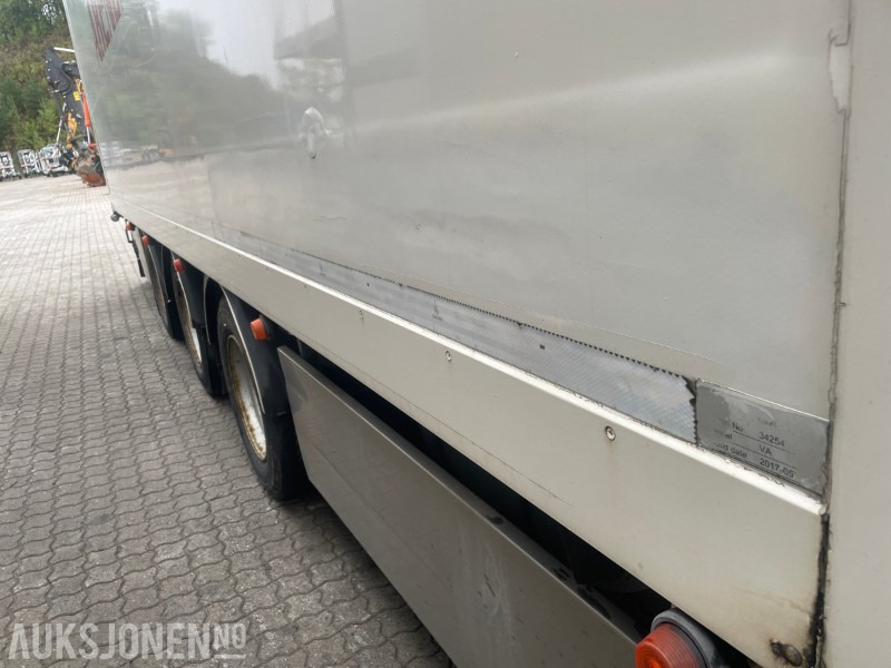 Prikolica sa zatvorenim sandukom 2017 Ekeri Skaphenger 3 akslet m/full sideåpning: slika Prikolica sa zatvorenim sandukom 2017 Ekeri Skaphenger 3 akslet m/full sideåpning Prikolica sa zatvorenim sandukom 2017 Ekeri Skaphenger 3 akslet m/full sideåpning: slika Prikolica sa zatvorenim sandukom 2017 Ekeri Skaphenger 3 akslet m/full sideåpning