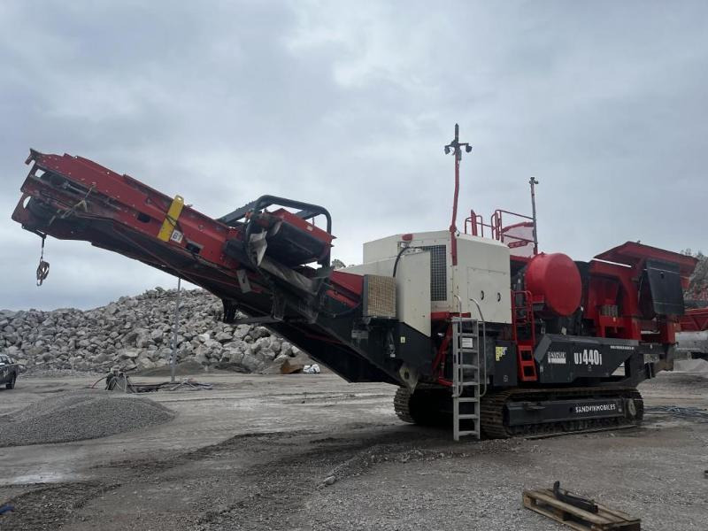 2018 Sandvik UJ440i kjeftknuser - Čeljusna drobilica: slika 2018 Sandvik UJ440i kjeftknuser - Čeljusna drobilica 2018 Sandvik UJ440i kjeftknuser - Čeljusna drobilica: slika 2018 Sandvik UJ440i kjeftknuser - Čeljusna drobilica