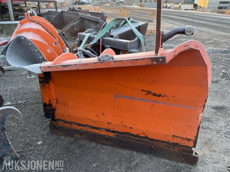 2018 Tellefsdal V90 V-plog / 3200 - Građevinska oprema: slika 2018 Tellefsdal V90 V-plog / 3200 - Građevinska oprema 2018 Tellefsdal V90 V-plog / 3200 - Građevinska oprema: slika 2018 Tellefsdal V90 V-plog / 3200 - Građevinska oprema