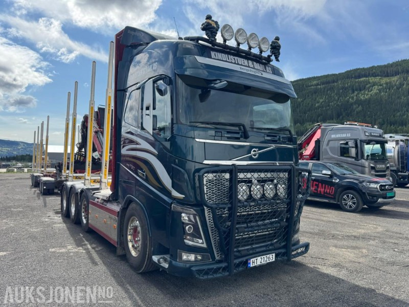 2018 Volvo FH16 8X4 Euro6 komplett tømmerbil med kran og henger. - Kamion šumar: slika 2018 Volvo FH16 8X4 Euro6 komplett tømmerbil med kran og henger. - Kamion šumar 2018 Volvo FH16 8X4 Euro6 komplett tømmerbil med kran og henger. - Kamion šumar: slika 2018 Volvo FH16 8X4 Euro6 komplett tømmerbil med kran og henger. - Kamion šumar