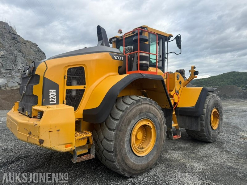 2018 Volvo L220H HJULLASTER - 4 skuffer medfølger. - Utovarivač na kotačima: slika 2018 Volvo L220H HJULLASTER - 4 skuffer medfølger. - Utovarivač na kotačima 2018 Volvo L220H HJULLASTER - 4 skuffer medfølger. - Utovarivač na kotačima: slika 2018 Volvo L220H HJULLASTER - 4 skuffer medfølger. - Utovarivač na kotačima