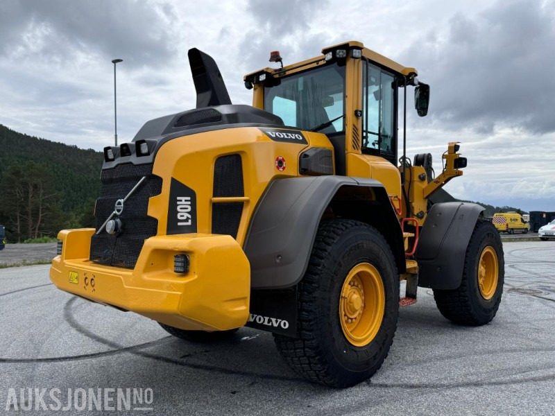 2018 Volvo L90H Hjullaster - Sentralsmøring - Hydraulisk redskapslås - Tilleggshydraulikk - Sertifiseres før salg - Utovarivač na kotačima: slika 2018 Volvo L90H Hjullaster - Sentralsmøring - Hydraulisk redskapslås - Tilleggshydraulikk - Sertifiseres før salg - Utovarivač na kotačima 2018 Volvo L90H Hjullaster - Sentralsmøring - Hydraulisk redskapslås - Tilleggshydraulikk - Sertifiseres før salg - Utovarivač na kotačima: slika 2018 Volvo L90H Hjullaster - Sentralsmøring - Hydraulisk redskapslås - Tilleggshydraulikk - Sertifiseres før salg - Utovarivač na kotačima