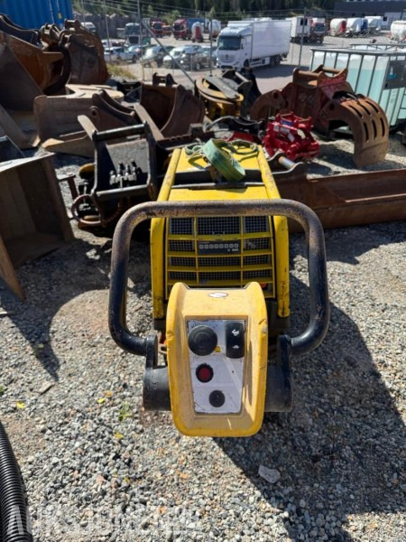 2018 Wacker Neuson DPU80 vibroplate / 771kg - Valjak: slika 2018 Wacker Neuson DPU80 vibroplate / 771kg - Valjak 2018 Wacker Neuson DPU80 vibroplate / 771kg - Valjak: slika 2018 Wacker Neuson DPU80 vibroplate / 771kg - Valjak