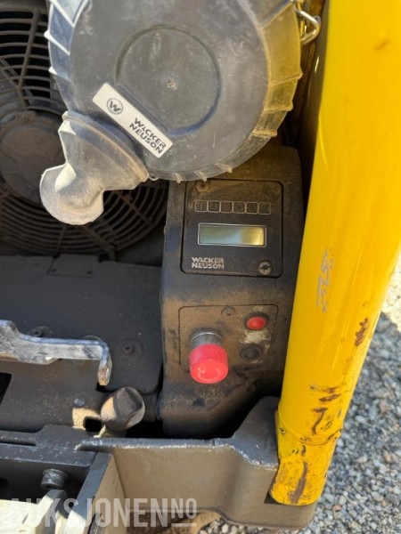 2018 Wacker Neuson DPU80 vibroplate / 771kg - Valjak: slika 2018 Wacker Neuson DPU80 vibroplate / 771kg - Valjak 2018 Wacker Neuson DPU80 vibroplate / 771kg - Valjak: slika 2018 Wacker Neuson DPU80 vibroplate / 771kg - Valjak