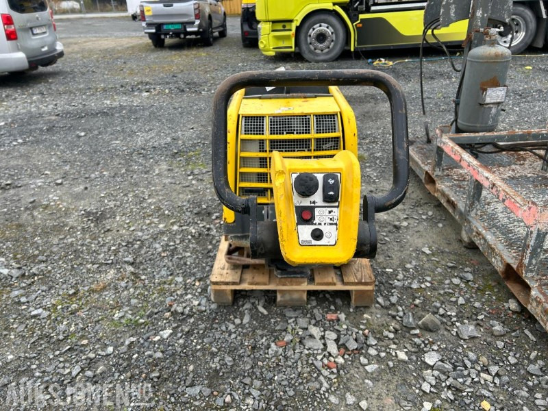 2018 Wacker Neuson Dpu 80 vibroplate - Valjak: slika 2018 Wacker Neuson Dpu 80 vibroplate - Valjak 2018 Wacker Neuson Dpu 80 vibroplate - Valjak: slika 2018 Wacker Neuson Dpu 80 vibroplate - Valjak