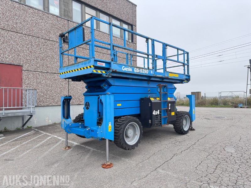 2019 Genie GS-5390 RT – 18,2 m sakselift – Kun 257 timer – Deutz diesel – Sertifisert til 2026 - Podizna platforma: slika 2019 Genie GS-5390 RT – 18,2 m sakselift – Kun 257 timer – Deutz diesel – Sertifisert til 2026 - Podizna platforma 2019 Genie GS-5390 RT – 18,2 m sakselift – Kun 257 timer – Deutz diesel – Sertifisert til 2026 - Podizna platforma: slika 2019 Genie GS-5390 RT – 18,2 m sakselift – Kun 257 timer – Deutz diesel – Sertifisert til 2026 - Podizna platforma