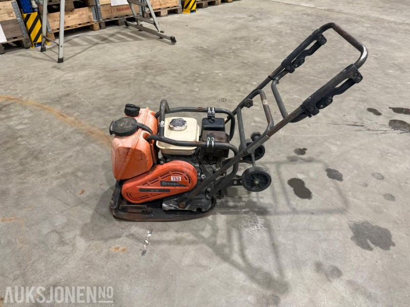 2019 Husqvarna LF75 vibroplate - Valjak: slika 2019 Husqvarna LF75 vibroplate - Valjak 2019 Husqvarna LF75 vibroplate - Valjak: slika 2019 Husqvarna LF75 vibroplate - Valjak