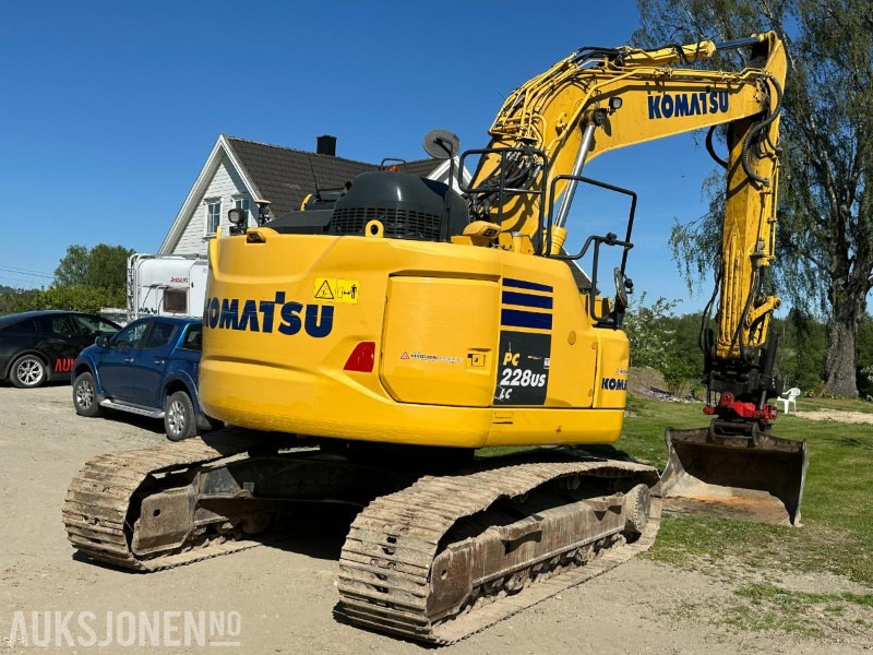 2019 Komatsu PC228USLC-11 - Gravemaskin - Tiltrotator R8 - Topcon GPS - 2skuffer - Sentralsmøring - 4467timer - Bager: slika 2019 Komatsu PC228USLC-11 - Gravemaskin - Tiltrotator R8 - Topcon GPS - 2skuffer - Sentralsmøring - 4467timer - Bager 2019 Komatsu PC228USLC-11 - Gravemaskin - Tiltrotator R8 - Topcon GPS - 2skuffer - Sentralsmøring - 4467timer - Bager: slika 2019 Komatsu PC228USLC-11 - Gravemaskin - Tiltrotator R8 - Topcon GPS - 2skuffer - Sentralsmøring - 4467timer - Bager