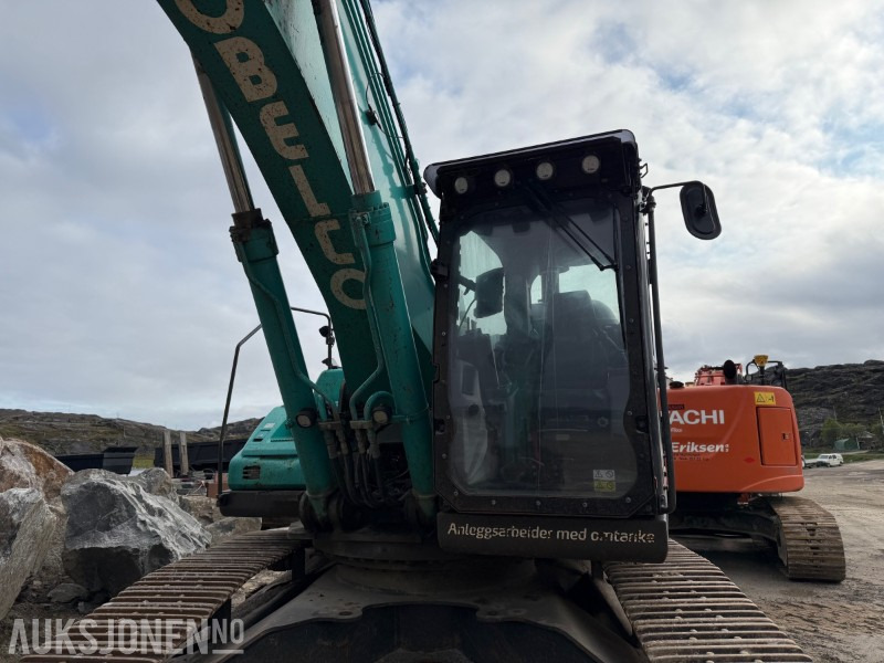 2021 Kobelco SK300LC-11 - GPS, rototilt, LED - Bager: slika 2021 Kobelco SK300LC-11 - GPS, rototilt, LED - Bager 2021 Kobelco SK300LC-11 - GPS, rototilt, LED - Bager: slika 2021 Kobelco SK300LC-11 - GPS, rototilt, LED - Bager