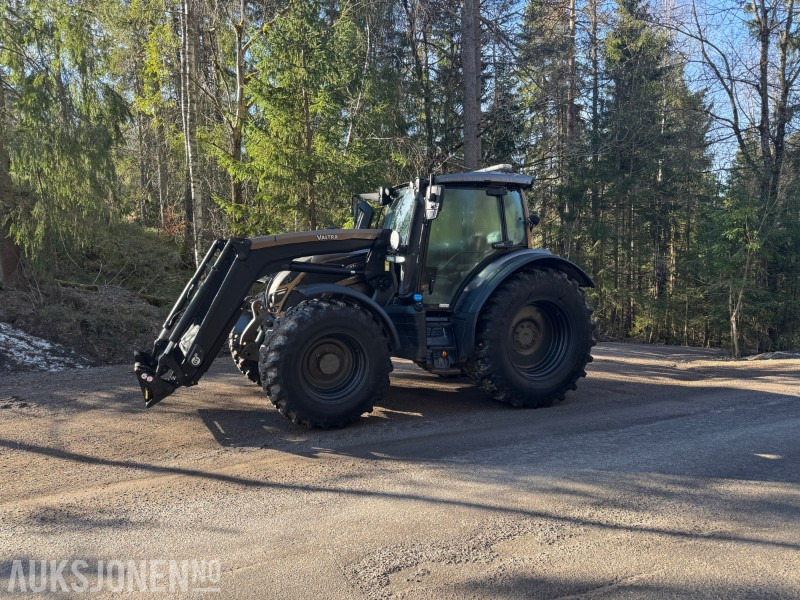 2021 Valtra N174 - Frontlaster - Traktor: slika 2021 Valtra N174 - Frontlaster - Traktor 2021 Valtra N174 - Frontlaster - Traktor: slika 2021 Valtra N174 - Frontlaster - Traktor