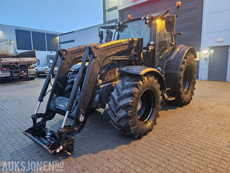 2021 Valtra N174D Frontlaster, front PTO, duo-matic - Traktor: slika 2021 Valtra N174D Frontlaster, front PTO, duo-matic - Traktor 2021 Valtra N174D Frontlaster, front PTO, duo-matic - Traktor: slika 2021 Valtra N174D Frontlaster, front PTO, duo-matic - Traktor