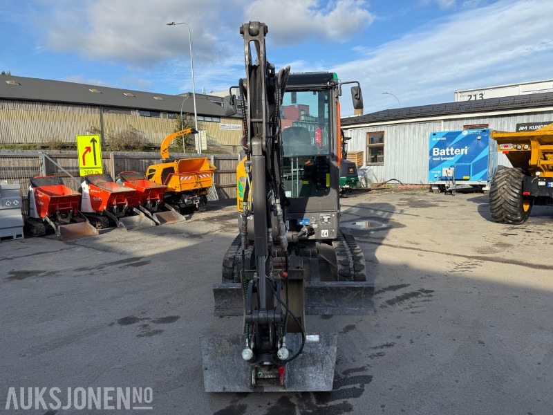 2021 Volvo JECR25D elektrisk minigraver, 2 skuffer, skjær, lav timetall, Steelwrist, LED - Mini bager: slika 2021 Volvo JECR25D elektrisk minigraver, 2 skuffer, skjær, lav timetall, Steelwrist, LED - Mini bager 2021 Volvo JECR25D elektrisk minigraver, 2 skuffer, skjær, lav timetall, Steelwrist, LED - Mini bager: slika 2021 Volvo JECR25D elektrisk minigraver, 2 skuffer, skjær, lav timetall, Steelwrist, LED - Mini bager