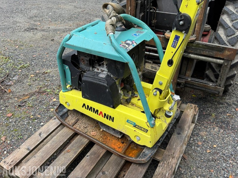 2022 AMMANN APR 40/60 HA vibroplate / 284kg - Valjak: slika 2022 AMMANN APR 40/60 HA vibroplate / 284kg - Valjak 2022 AMMANN APR 40/60 HA vibroplate / 284kg - Valjak: slika 2022 AMMANN APR 40/60 HA vibroplate / 284kg - Valjak