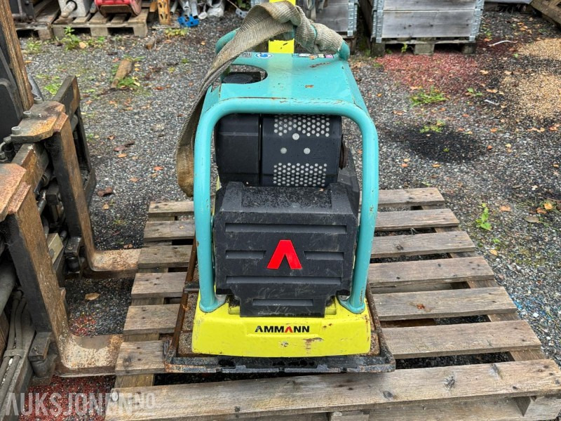 2022 AMMANN APR 40/60 HA vibroplate / 284kg - Valjak: slika 2022 AMMANN APR 40/60 HA vibroplate / 284kg - Valjak 2022 AMMANN APR 40/60 HA vibroplate / 284kg - Valjak: slika 2022 AMMANN APR 40/60 HA vibroplate / 284kg - Valjak