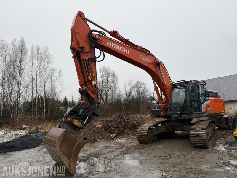 2022 Hitachi 300LC m/Tiltrotator, Gps og 2 skuffer - Bager: slika 2022 Hitachi 300LC m/Tiltrotator, Gps og 2 skuffer - Bager 2022 Hitachi 300LC m/Tiltrotator, Gps og 2 skuffer - Bager: slika 2022 Hitachi 300LC m/Tiltrotator, Gps og 2 skuffer - Bager