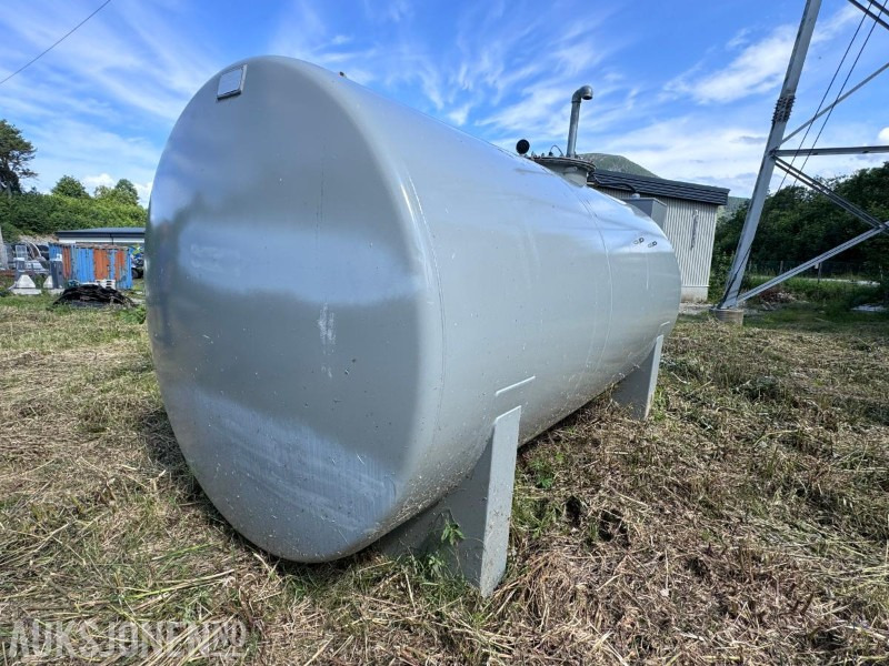 2022 Veratank 10.000 Liter - Dieseltank - Ståltank med dobbelvegg - HDM 80 eco Box - Piusi slangetrommel 10 m slange - OCIO Overfyllingsvern - Građevinska oprema: slika 2022 Veratank 10.000 Liter - Dieseltank - Ståltank med dobbelvegg - HDM 80 eco Box - Piusi slangetrommel 10 m slange - OCIO Overfyllingsvern - Građevinska oprema 2022 Veratank 10.000 Liter - Dieseltank - Ståltank med dobbelvegg - HDM 80 eco Box - Piusi slangetrommel 10 m slange - OCIO Overfyllingsvern - Građevinska oprema: slika 2022 Veratank 10.000 Liter - Dieseltank - Ståltank med dobbelvegg - HDM 80 eco Box - Piusi slangetrommel 10 m slange - OCIO Overfyllingsvern - Građevinska oprema