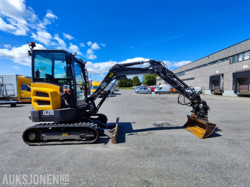 2022 Volvo EC27D – Meget godt utstyrt minigraver med lavt timeantall - Mini bager: slika 2022 Volvo EC27D – Meget godt utstyrt minigraver med lavt timeantall - Mini bager 2022 Volvo EC27D – Meget godt utstyrt minigraver med lavt timeantall - Mini bager: slika 2022 Volvo EC27D – Meget godt utstyrt minigraver med lavt timeantall - Mini bager
