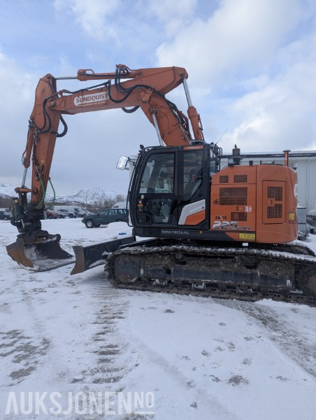 2023 Hitachi ZX225USLC-7 - Montabert CPA, GPS, rototilt, to-delt bom +++ - Bager: slika 2023 Hitachi ZX225USLC-7 - Montabert CPA, GPS, rototilt, to-delt bom +++ - Bager 2023 Hitachi ZX225USLC-7 - Montabert CPA, GPS, rototilt, to-delt bom +++ - Bager: slika 2023 Hitachi ZX225USLC-7 - Montabert CPA, GPS, rototilt, to-delt bom +++ - Bager