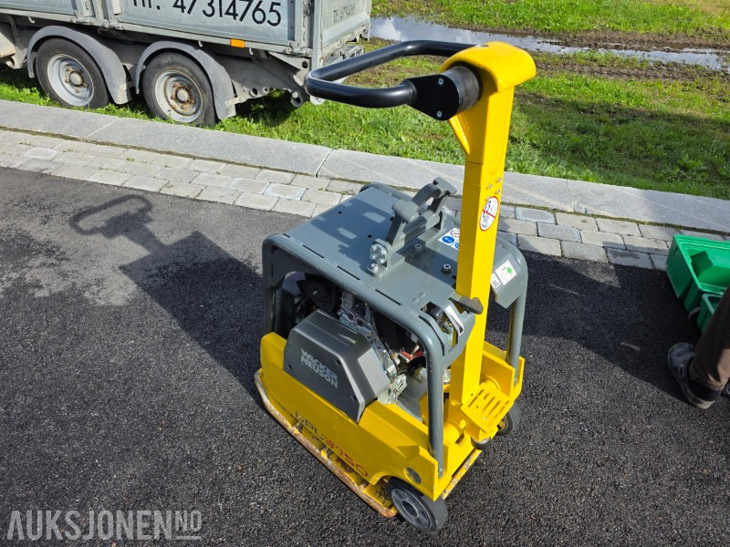 2023 Wacker Neuson DPU3750 Vibroplate 265kg - 4,2kW - 40 arbeidstimer - Valjak: slika 2023 Wacker Neuson DPU3750 Vibroplate 265kg - 4,2kW - 40 arbeidstimer - Valjak 2023 Wacker Neuson DPU3750 Vibroplate 265kg - 4,2kW - 40 arbeidstimer - Valjak: slika 2023 Wacker Neuson DPU3750 Vibroplate 265kg - 4,2kW - 40 arbeidstimer - Valjak