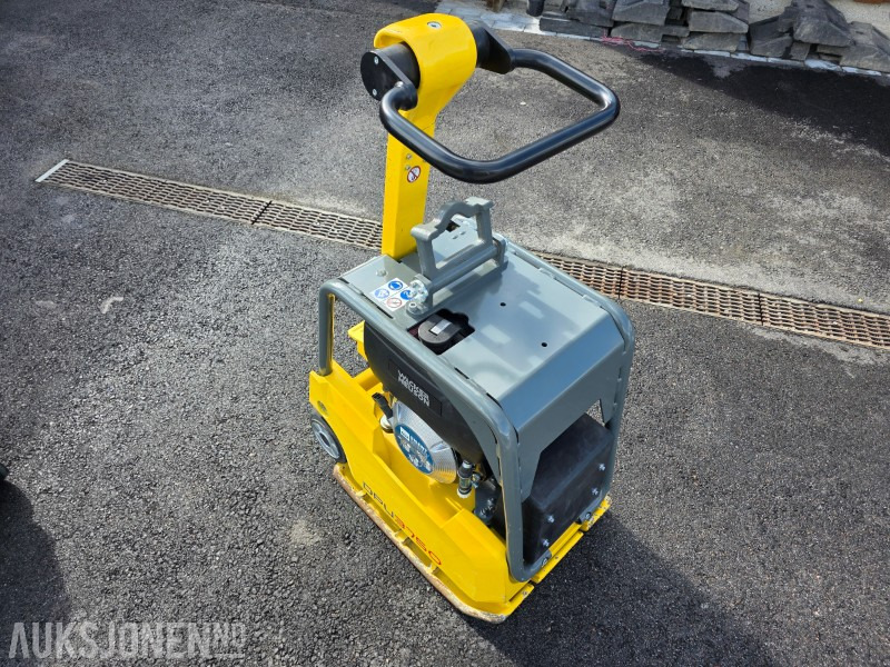 2023 Wacker Neuson DPU3750 Vibroplate 265kg - 4,2kW - 40 arbeidstimer - Valjak: slika 2023 Wacker Neuson DPU3750 Vibroplate 265kg - 4,2kW - 40 arbeidstimer - Valjak 2023 Wacker Neuson DPU3750 Vibroplate 265kg - 4,2kW - 40 arbeidstimer - Valjak: slika 2023 Wacker Neuson DPU3750 Vibroplate 265kg - 4,2kW - 40 arbeidstimer - Valjak