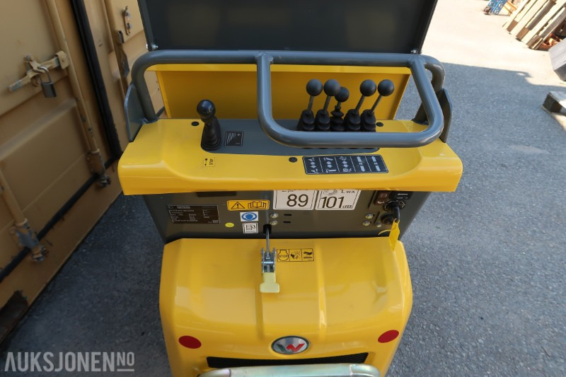 2023 Wacker Neuson DT05 beltedumper med selvlaster - Istovarivač: slika 2023 Wacker Neuson DT05 beltedumper med selvlaster - Istovarivač 2023 Wacker Neuson DT05 beltedumper med selvlaster - Istovarivač: slika 2023 Wacker Neuson DT05 beltedumper med selvlaster - Istovarivač