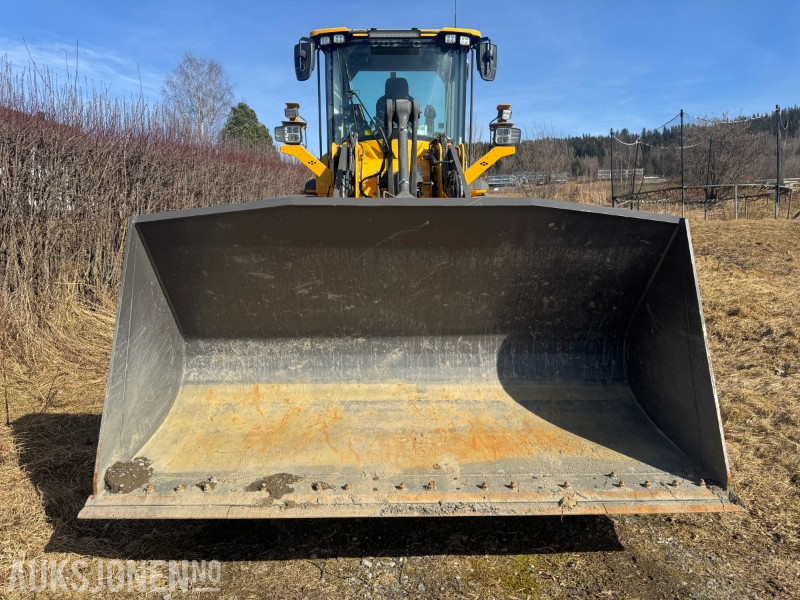 2024 Volvo L70H2 HJULLASTER MED SKUFFE, SETRALSMØRING, VEKT +++ KUN400 TIMER - Utovarivač na kotačima: slika 2024 Volvo L70H2 HJULLASTER MED SKUFFE, SETRALSMØRING, VEKT +++ KUN400 TIMER - Utovarivač na kotačima 2024 Volvo L70H2 HJULLASTER MED SKUFFE, SETRALSMØRING, VEKT +++ KUN400 TIMER - Utovarivač na kotačima: slika 2024 Volvo L70H2 HJULLASTER MED SKUFFE, SETRALSMØRING, VEKT +++ KUN400 TIMER - Utovarivač na kotačima