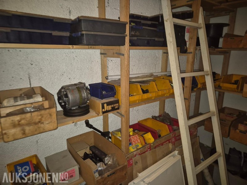 Case IH deler / delelager - Traktor: slika Case IH deler / delelager - Traktor Case IH deler / delelager - Traktor: slika Case IH deler / delelager - Traktor