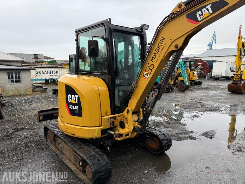 Cat 303.5E - Minigraver - SMP hurtigfeste S40 - SMP graveskuff + smalskuff - 7204 timer - Mini bager: slika Cat 303.5E - Minigraver - SMP hurtigfeste S40 - SMP graveskuff + smalskuff - 7204 timer - Mini bager Cat 303.5E - Minigraver - SMP hurtigfeste S40 - SMP graveskuff + smalskuff - 7204 timer - Mini bager: slika Cat 303.5E - Minigraver - SMP hurtigfeste S40 - SMP graveskuff + smalskuff - 7204 timer - Mini bager
