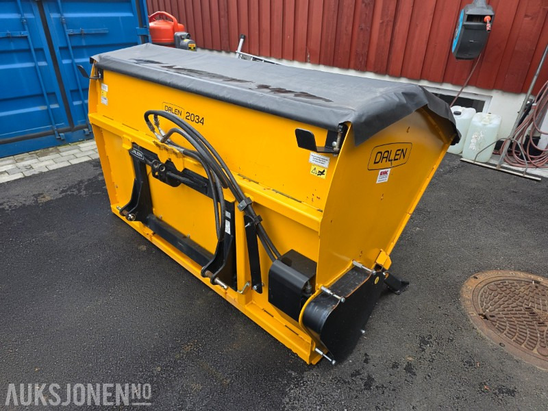 Dalen 2034-U sandstrøer - Hydraulisk - 2 meter strøbredde - 1300 liter - Građevinska oprema: slika Dalen 2034-U sandstrøer - Hydraulisk - 2 meter strøbredde - 1300 liter - Građevinska oprema Dalen 2034-U sandstrøer - Hydraulisk - 2 meter strøbredde - 1300 liter - Građevinska oprema: slika Dalen 2034-U sandstrøer - Hydraulisk - 2 meter strøbredde - 1300 liter - Građevinska oprema