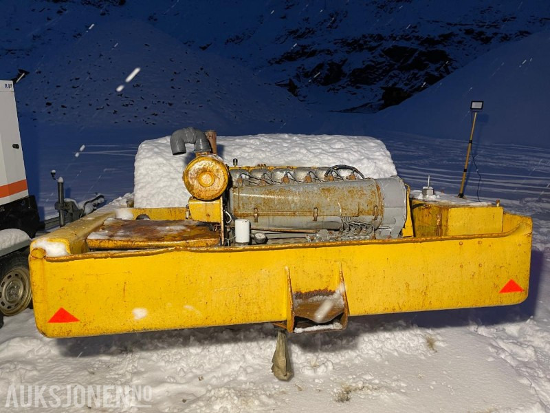 Dynapac CK51 Slepevals - Valjak: slika Dynapac CK51 Slepevals - Valjak Dynapac CK51 Slepevals - Valjak: slika Dynapac CK51 Slepevals - Valjak