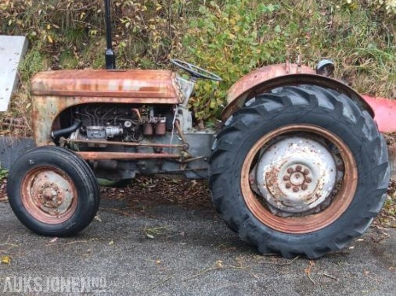 Ferguson TEF 1954 Gråtass - Traktor: slika Ferguson TEF 1954 Gråtass - Traktor Ferguson TEF 1954 Gråtass - Traktor: slika Ferguson TEF 1954 Gråtass - Traktor