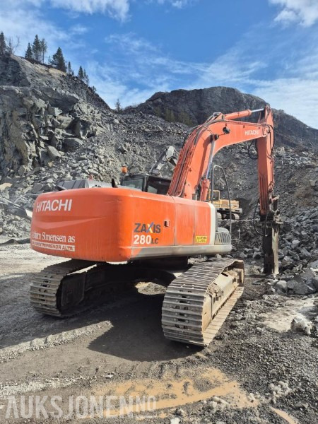 Hitachi ZX280LC Ny motor 2.500 timer siden, nye belter 1.000timer siden , Sentralsmøring, hurtigkobling, 11.600 arbeidstimer, 1 skuffe - Bager: slika Hitachi ZX280LC Ny motor 2.500 timer siden, nye belter 1.000timer siden , Sentralsmøring, hurtigkobling, 11.600 arbeidstimer, 1 skuffe - Bager Hitachi ZX280LC Ny motor 2.500 timer siden, nye belter 1.000timer siden , Sentralsmøring, hurtigkobling, 11.600 arbeidstimer, 1 skuffe - Bager: slika Hitachi ZX280LC Ny motor 2.500 timer siden, nye belter 1.000timer siden , Sentralsmøring, hurtigkobling, 11.600 arbeidstimer, 1 skuffe - Bager
