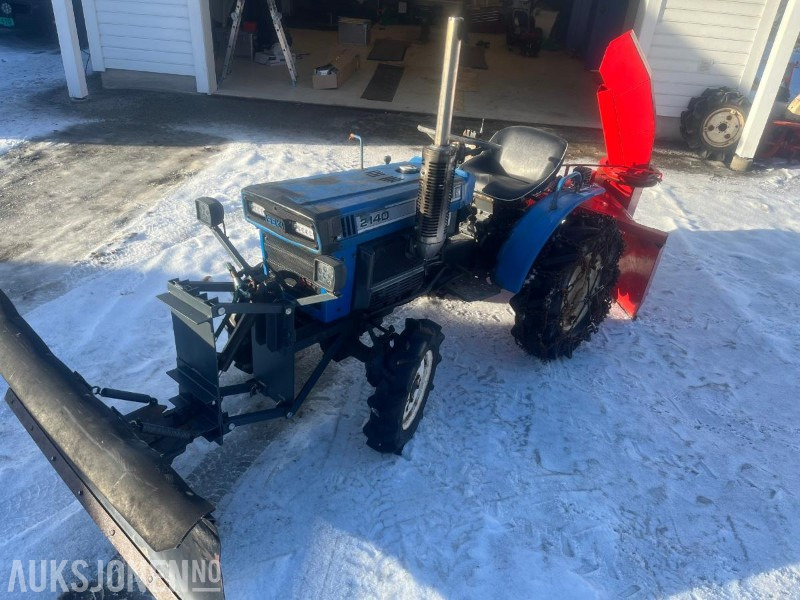 Traktor Iseki 2040 Traktor m/ fres og skjær: slika Traktor Iseki 2040 Traktor m/ fres og skjær