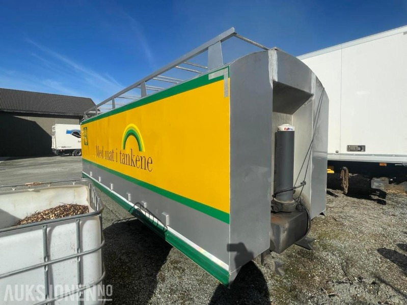 2005 Tank til mel og korn - Bulk-transport - 35 000 liter - Tipp kydraulikk - 7 rom - Kamera - Sluser - Hjelperamme. - Kamion: slika 2005 Tank til mel og korn - Bulk-transport - 35 000 liter - Tipp kydraulikk - 7 rom - Kamera - Sluser - Hjelperamme. - Kamion 2005 Tank til mel og korn - Bulk-transport - 35 000 liter - Tipp kydraulikk - 7 rom - Kamera - Sluser - Hjelperamme. - Kamion: slika 2005 Tank til mel og korn - Bulk-transport - 35 000 liter - Tipp kydraulikk - 7 rom - Kamera - Sluser - Hjelperamme. - Kamion