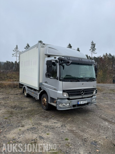 2008 Mercedes-Benz Atego 822 Servicebil / Verkstedvogn m/ Palfinger kran og verkstedinnredning - Kamion: slika 2008 Mercedes-Benz Atego 822 Servicebil / Verkstedvogn m/ Palfinger kran og verkstedinnredning - Kamion 2008 Mercedes-Benz Atego 822 Servicebil / Verkstedvogn m/ Palfinger kran og verkstedinnredning - Kamion: slika 2008 Mercedes-Benz Atego 822 Servicebil / Verkstedvogn m/ Palfinger kran og verkstedinnredning - Kamion