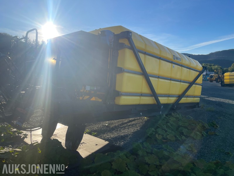 2020 Rasco LIQUID 14.0 VHP10 Saltlakespreder - Kamion: slika 2020 Rasco LIQUID 14.0 VHP10 Saltlakespreder - Kamion 2020 Rasco LIQUID 14.0 VHP10 Saltlakespreder - Kamion: slika 2020 Rasco LIQUID 14.0 VHP10 Saltlakespreder - Kamion