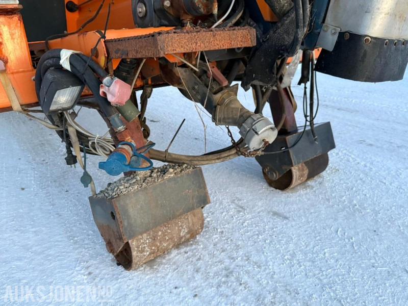 Schmidt Stratos fastsandspreder med varme på krokramme - Kamion: slika Schmidt Stratos fastsandspreder med varme på krokramme - Kamion Schmidt Stratos fastsandspreder med varme på krokramme - Kamion: slika Schmidt Stratos fastsandspreder med varme på krokramme - Kamion