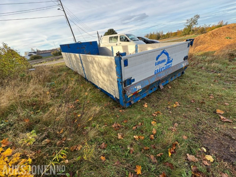 Sisu Lemflak / krokløftcontainer luftbaklem – strølem følger med - Kamion: slika  Sisu Lemflak / krokløftcontainer luftbaklem – strølem følger med - Kamion Sisu Lemflak / krokløftcontainer luftbaklem – strølem følger med - Kamion: slika  Sisu Lemflak / krokløftcontainer luftbaklem – strølem følger med - Kamion
