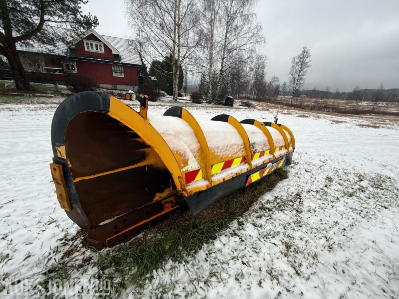 Tellefsdal 360 kasteplog brukt på lastebil - Kamion: slika Tellefsdal 360 kasteplog brukt på lastebil - Kamion Tellefsdal 360 kasteplog brukt på lastebil - Kamion: slika Tellefsdal 360 kasteplog brukt på lastebil - Kamion
