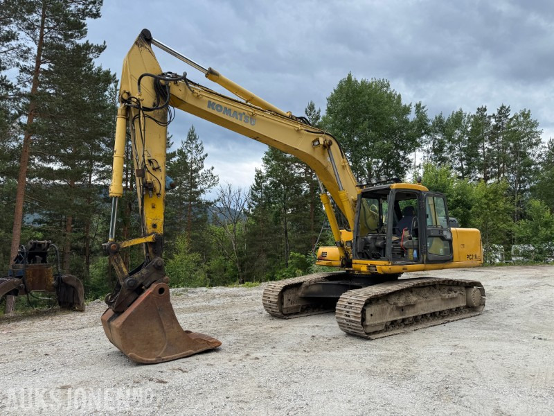 Komatsu PC210LC-6K Gravemaskin - Beltegraver - Bager: slika Komatsu PC210LC-6K Gravemaskin - Beltegraver - Bager Komatsu PC210LC-6K Gravemaskin - Beltegraver - Bager: slika Komatsu PC210LC-6K Gravemaskin - Beltegraver - Bager