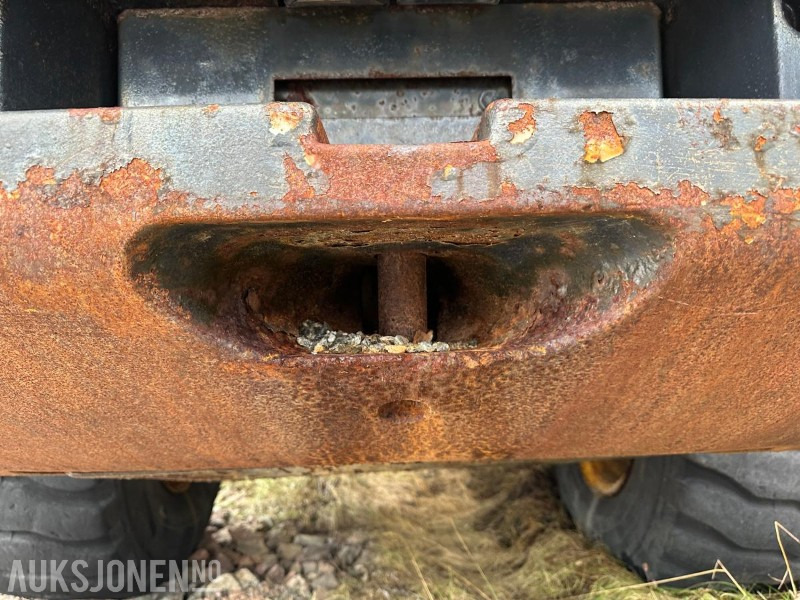 Utovarivač na kotačima Komatsu WA320-5h Hullaster - Rep-objekt: slika Utovarivač na kotačima Komatsu WA320-5h Hullaster - Rep-objekt Utovarivač na kotačima Komatsu WA320-5h Hullaster - Rep-objekt: slika Utovarivač na kotačima Komatsu WA320-5h Hullaster - Rep-objekt