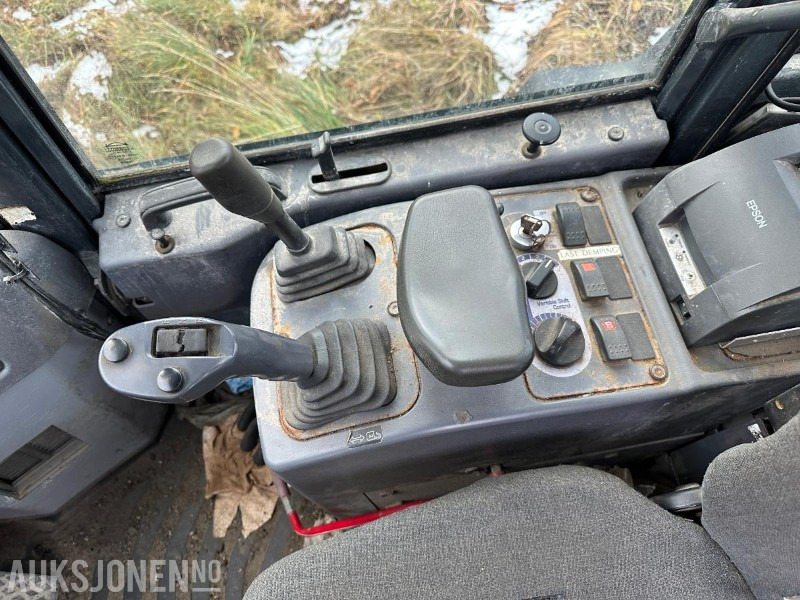 Utovarivač na kotačima Komatsu WA320-5h Hullaster - Rep-objekt: slika Utovarivač na kotačima Komatsu WA320-5h Hullaster - Rep-objekt Utovarivač na kotačima Komatsu WA320-5h Hullaster - Rep-objekt: slika Utovarivač na kotačima Komatsu WA320-5h Hullaster - Rep-objekt