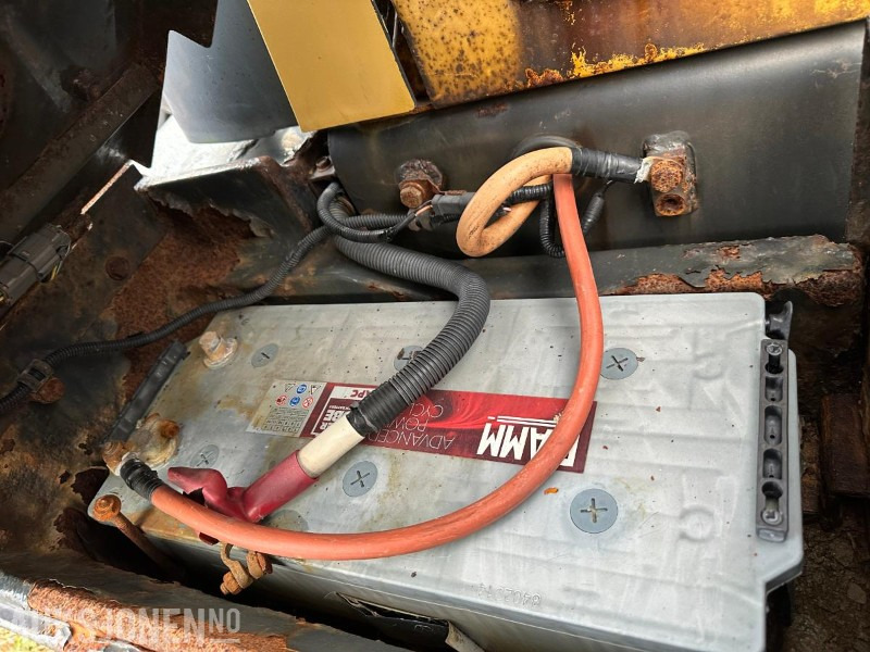 Utovarivač na kotačima Komatsu WA320-5h Hullaster - Rep-objekt: slika Utovarivač na kotačima Komatsu WA320-5h Hullaster - Rep-objekt Utovarivač na kotačima Komatsu WA320-5h Hullaster - Rep-objekt: slika Utovarivač na kotačima Komatsu WA320-5h Hullaster - Rep-objekt