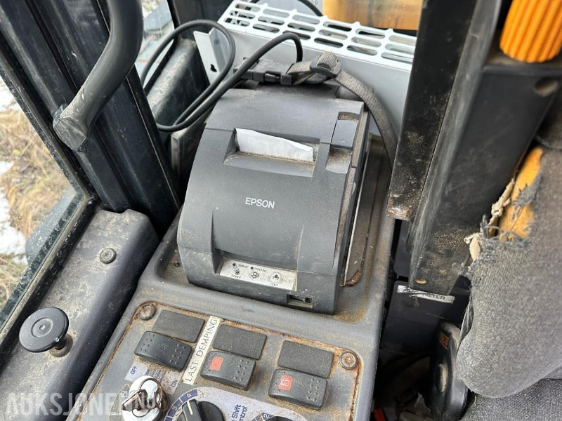 Utovarivač na kotačima Komatsu WA320-5h Hullaster - Rep-objekt: slika Utovarivač na kotačima Komatsu WA320-5h Hullaster - Rep-objekt Utovarivač na kotačima Komatsu WA320-5h Hullaster - Rep-objekt: slika Utovarivač na kotačima Komatsu WA320-5h Hullaster - Rep-objekt