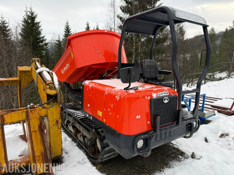 Kubota KC250-4 beltegående dumper kun 393 timer - med stativ for rør / stolper ol. - Mini utovarivač: slika Kubota KC250-4 beltegående dumper kun 393 timer - med stativ for rør / stolper ol. - Mini utovarivač Kubota KC250-4 beltegående dumper kun 393 timer - med stativ for rør / stolper ol. - Mini utovarivač: slika Kubota KC250-4 beltegående dumper kun 393 timer - med stativ for rør / stolper ol. - Mini utovarivač