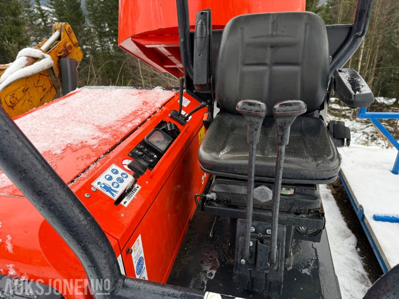 Kubota KC250-4 beltegående dumper kun 393 timer - med stativ for rør / stolper ol. - Mini utovarivač: slika Kubota KC250-4 beltegående dumper kun 393 timer - med stativ for rør / stolper ol. - Mini utovarivač Kubota KC250-4 beltegående dumper kun 393 timer - med stativ for rør / stolper ol. - Mini utovarivač: slika Kubota KC250-4 beltegående dumper kun 393 timer - med stativ for rør / stolper ol. - Mini utovarivač