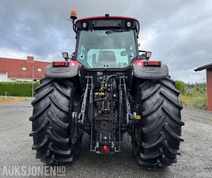 McCormick XTX 185 - Traktor: slika McCormick XTX 185 - Traktor McCormick XTX 185 - Traktor: slika McCormick XTX 185 - Traktor